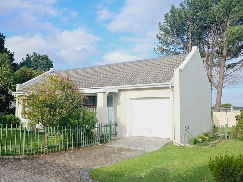 2 Bedroom Property for Sale in Kleinmond Western Cape